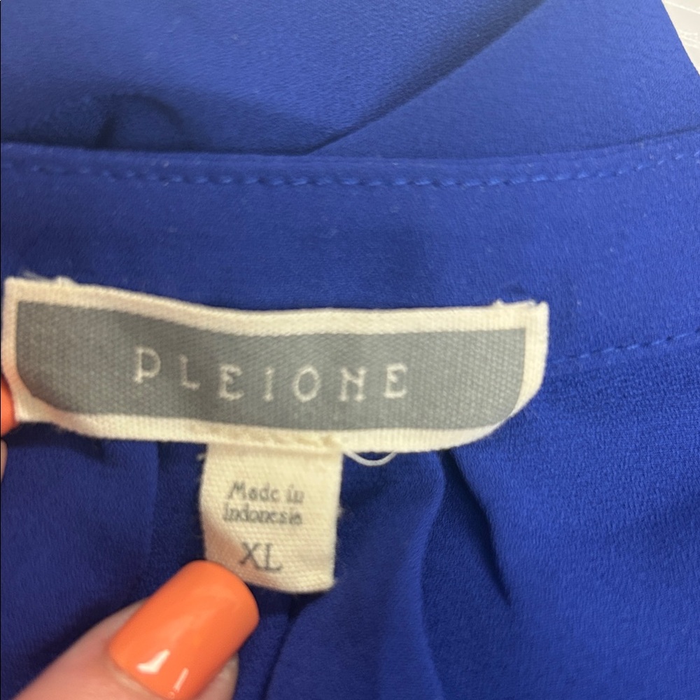 Pleione XL Women's Blue Top - Picture 8 of 9